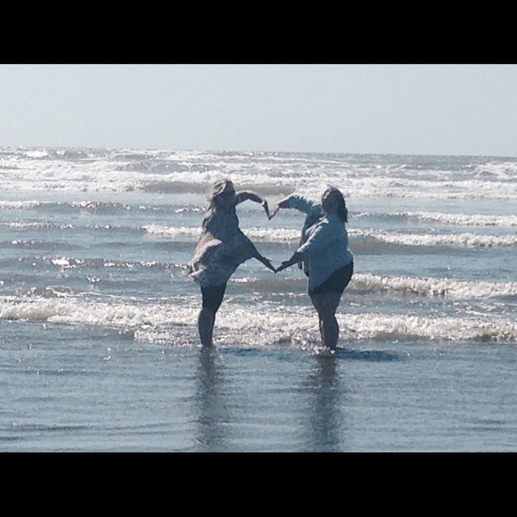 Sassy & sophisticated! I’m Tera Jo! Hi Babes XOXO - Picture 7 of 14